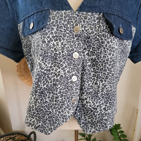 Roughrider Demim Animal Print Top - Picture 2 of 5